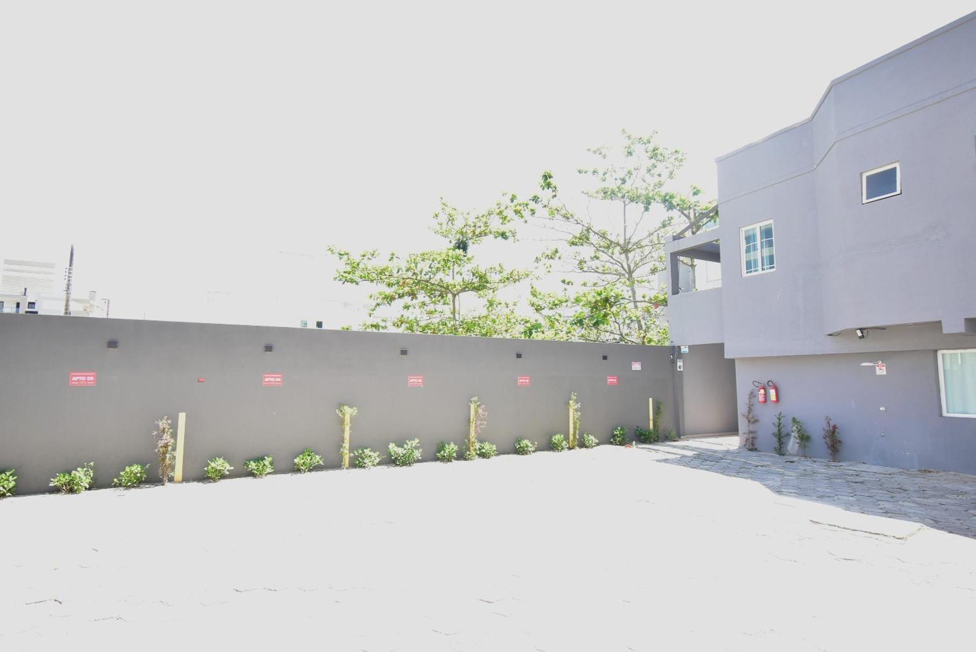 Apartamento Residencial Melfi 3 Ap.1 Frente Bombinhas Exterior foto